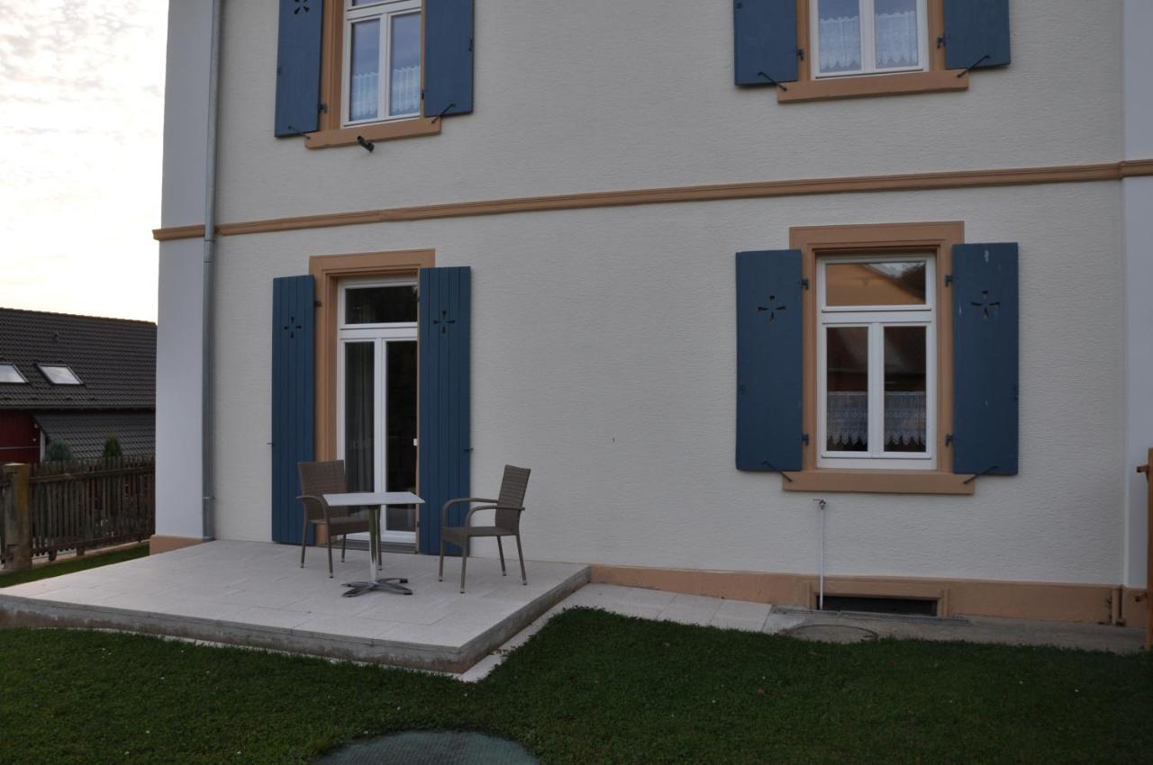 Ferienwohnung Altes Pfarrhaus Bargen Zewnętrze zdjęcie